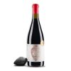 Qvevri Wine Cellar Saperavi is een krachtige rode natuurwijn van Saperavi uit Kakheti, vergist en gerijpt in qvevri. Diep, kruidig en ongefilterd.