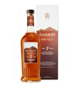 Ararat Armenian Brandy 7 jaar is een uitwaai van traditie en kwaliteit; rijk van smaak, charme en geschiedenis. Beleef deze unieke Armeense brandy.
