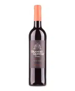 Arrochella Douro Colheita is een Portugese wijn van Touriga Nacional en Tinta Roriz met fruit, zachte vanille en soepele structuur.