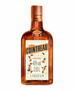 Cointreau is een Franse sinaasappellikeur met 40% alcohol. Fris, droog en onmisbaar in cocktails zoals Margarita en Cosmopolitan.