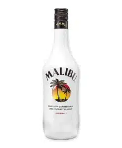 Malibu Coco Rum is een zachte kokoslikeur op basis van Caribische rum. Tropisch, zoet en perfect voor zomerse cocktails of mixdrankjes.